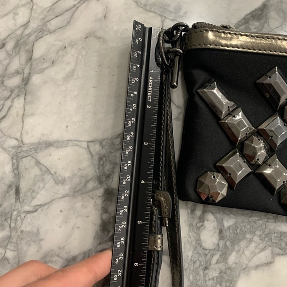 Authentic Burberry clutch with wristlet - Picture 5 of 5